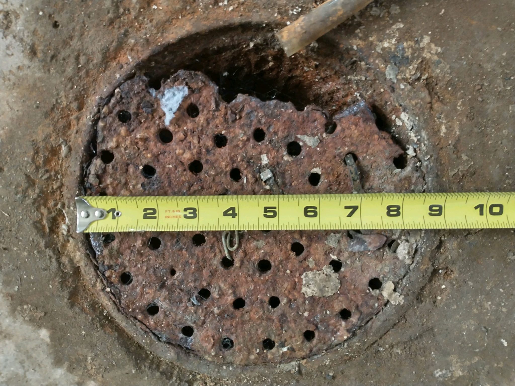 8 1 2 Round Cast Iron Drain Cover Noels Plumbing Supply